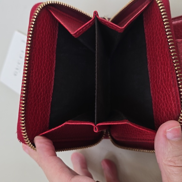 Gucci bifold monogram and red leather wallet - Picture 5 of 8